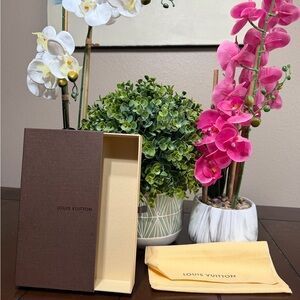 Louis Vuitton Brown Box wallet with LV wallet dust bag